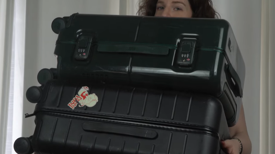 Is Zipperless Luggage Better?