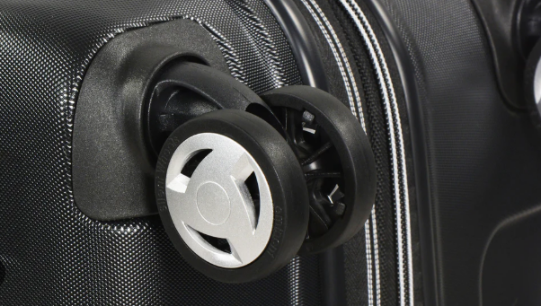 How to Identify the Luggage Wheel Type