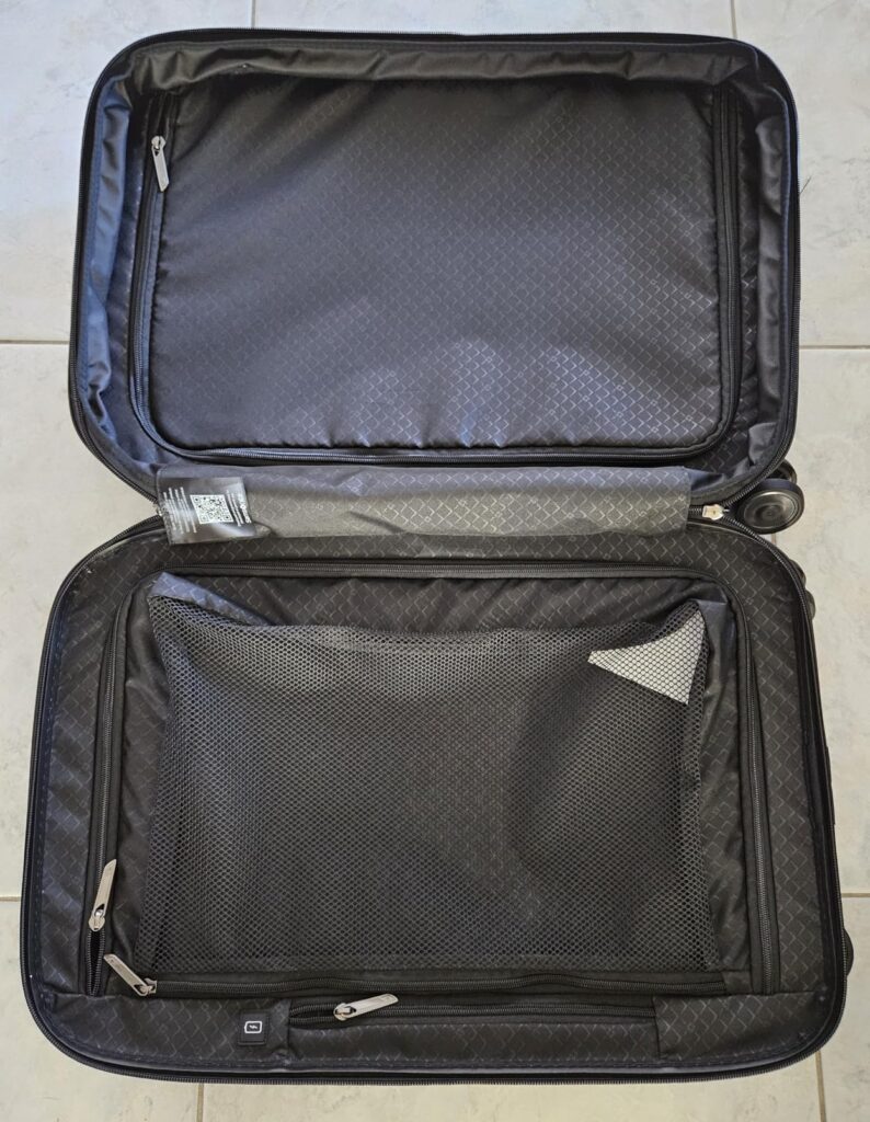 Samsonite Proxis Global Carry-on Spinner luggage inside