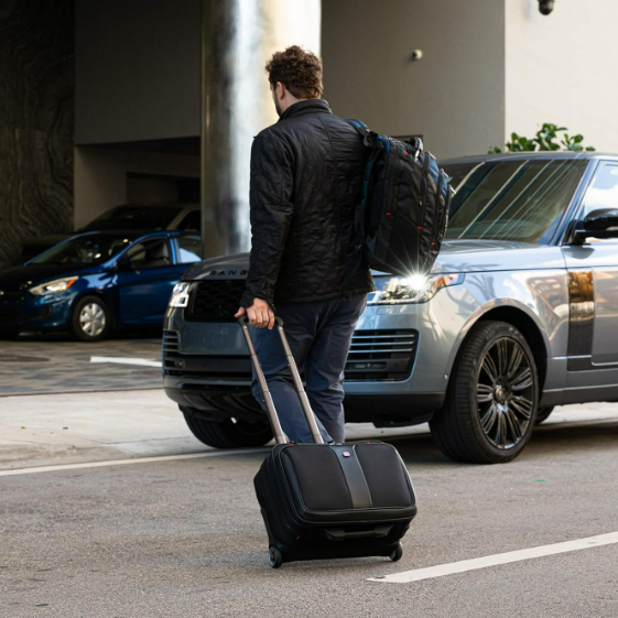 Wenger Luggage Patriot II Review