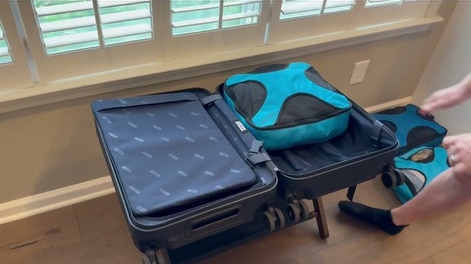 best large capacity carry on luggages