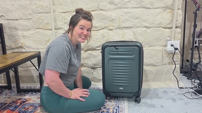 best lightweight expandable carry on luggages