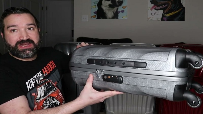 best price samsonite carry on luggages