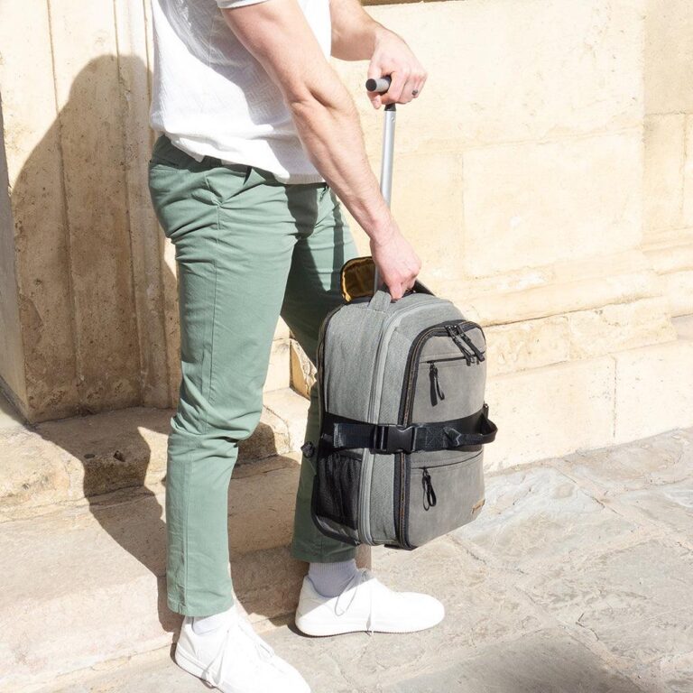 Cabin Max Vs Eastpak